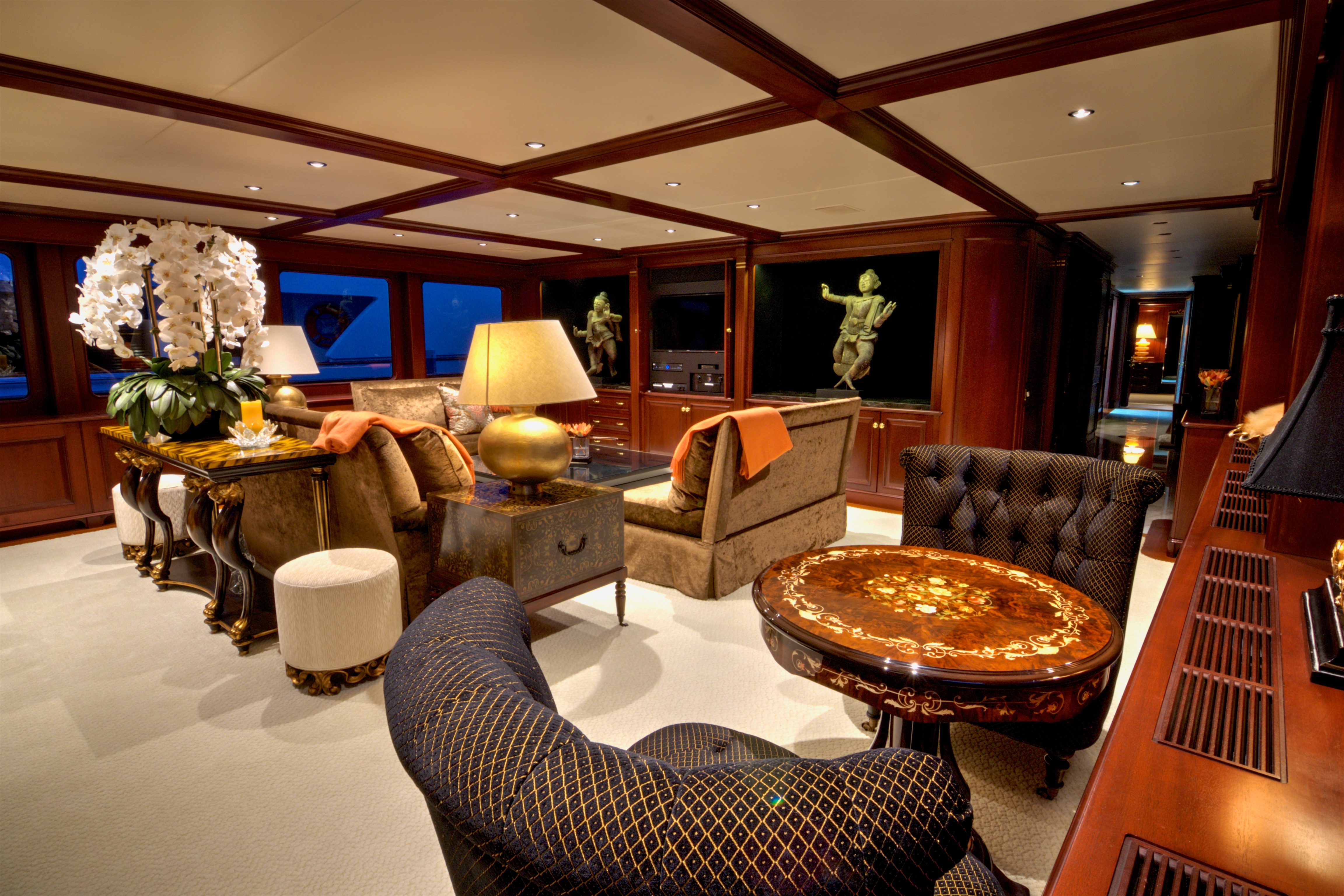 main salon fwd
