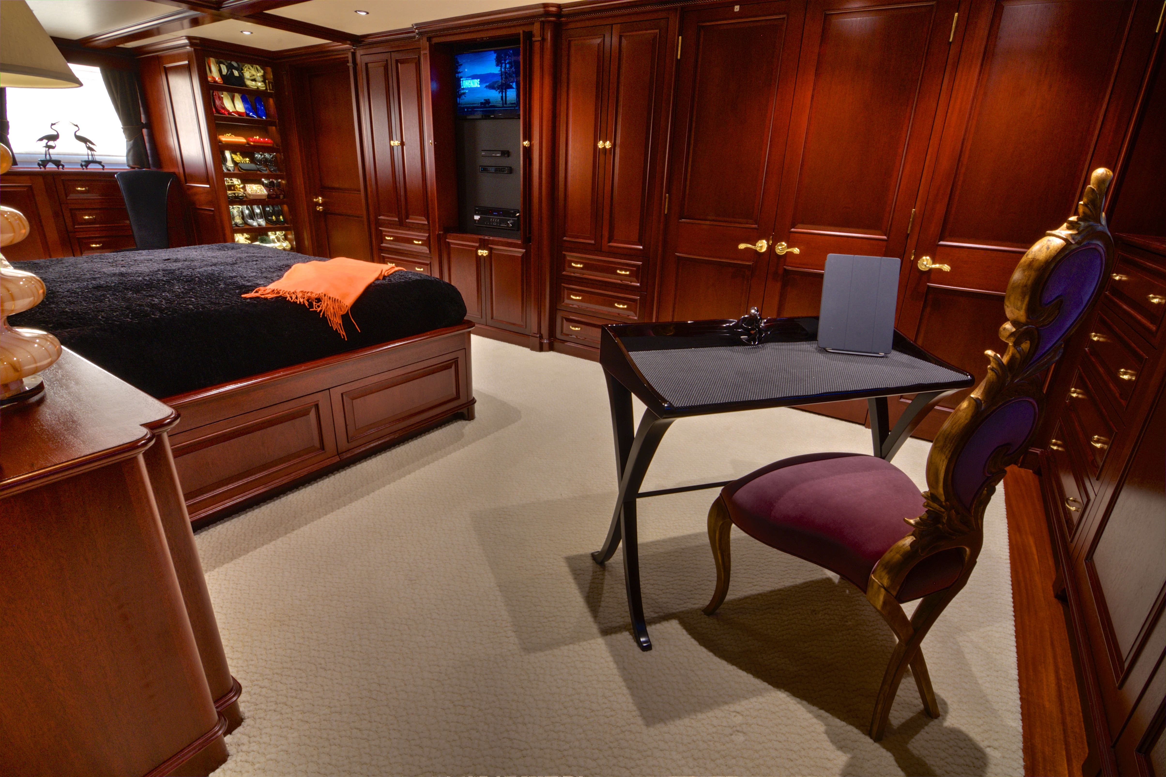 owners suite 18
